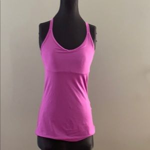 Underarmour tank top with built in bra